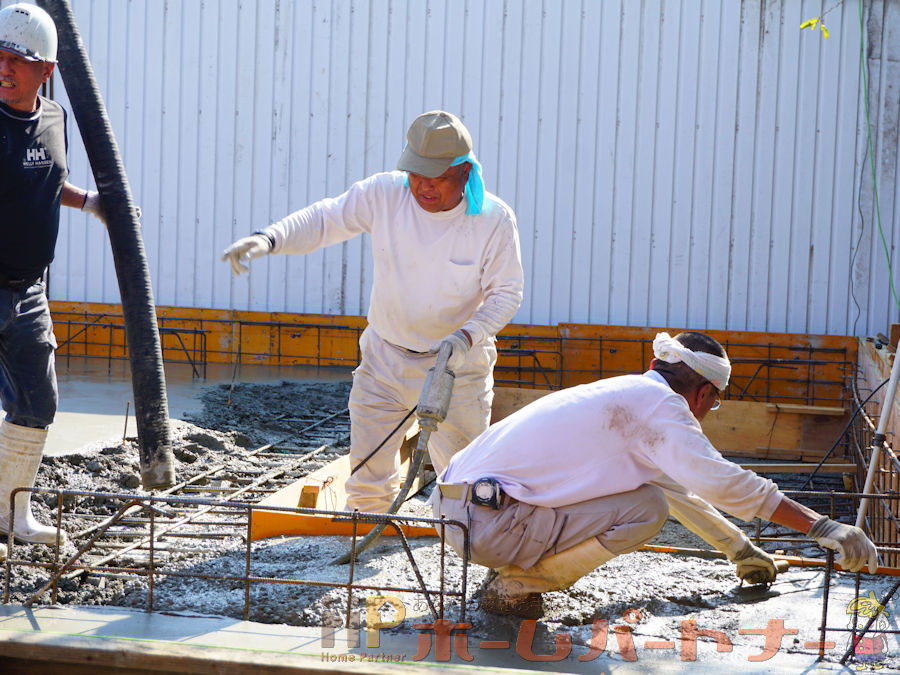 基礎の型作り作業中